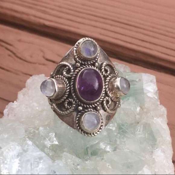 🔮🙌🏾 Handmade Amethyst and Moonstone Silver Ring - Picture 3 of 3